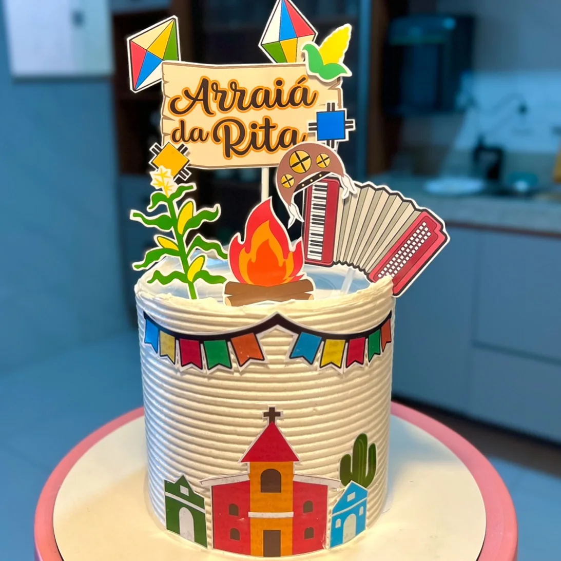 Bolo temático de festa junina